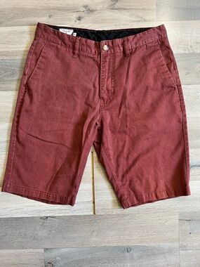 Volcom Maroon Men's Chino Shorts Size 30